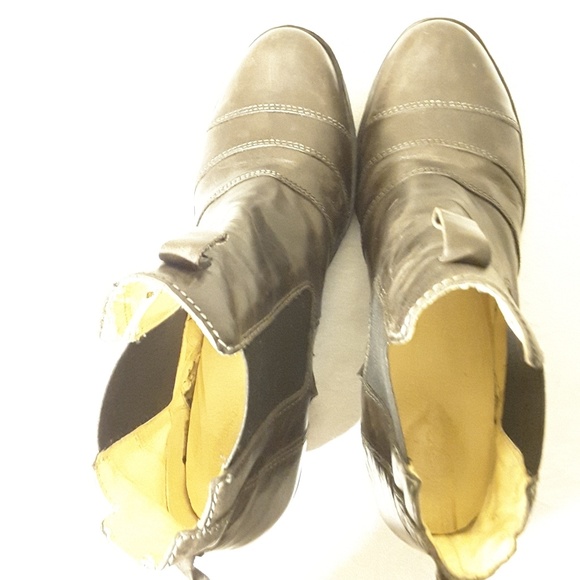 Eject - Picture 7 of 7